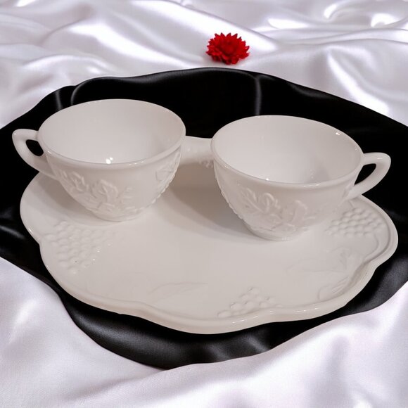 VTG  Indiana White Milk Glass  Harvest Pattern Grape Motif Snack Luncheon Set - Picture 4 of 12